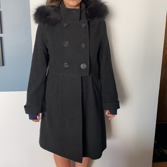 Wool coat with genuine fox fur trim - Picture 1 of 4